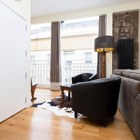 Joivy 1 Bed Flat In Old Town, Next To St Giles Cathedral Edimburgo Exterior foto