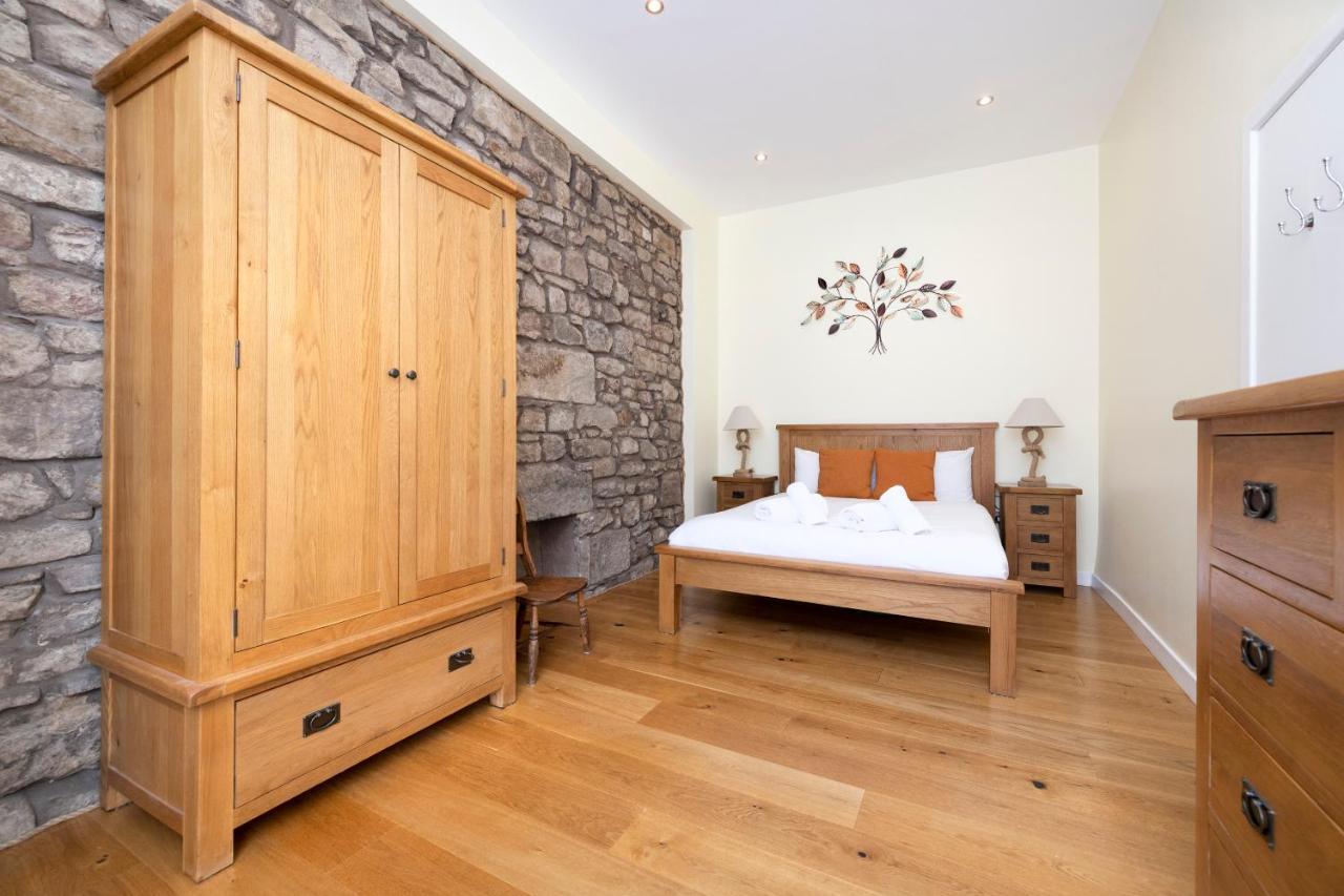 Joivy 1 Bed Flat In Old Town, Next To St Giles Cathedral Edimburgo Exterior foto