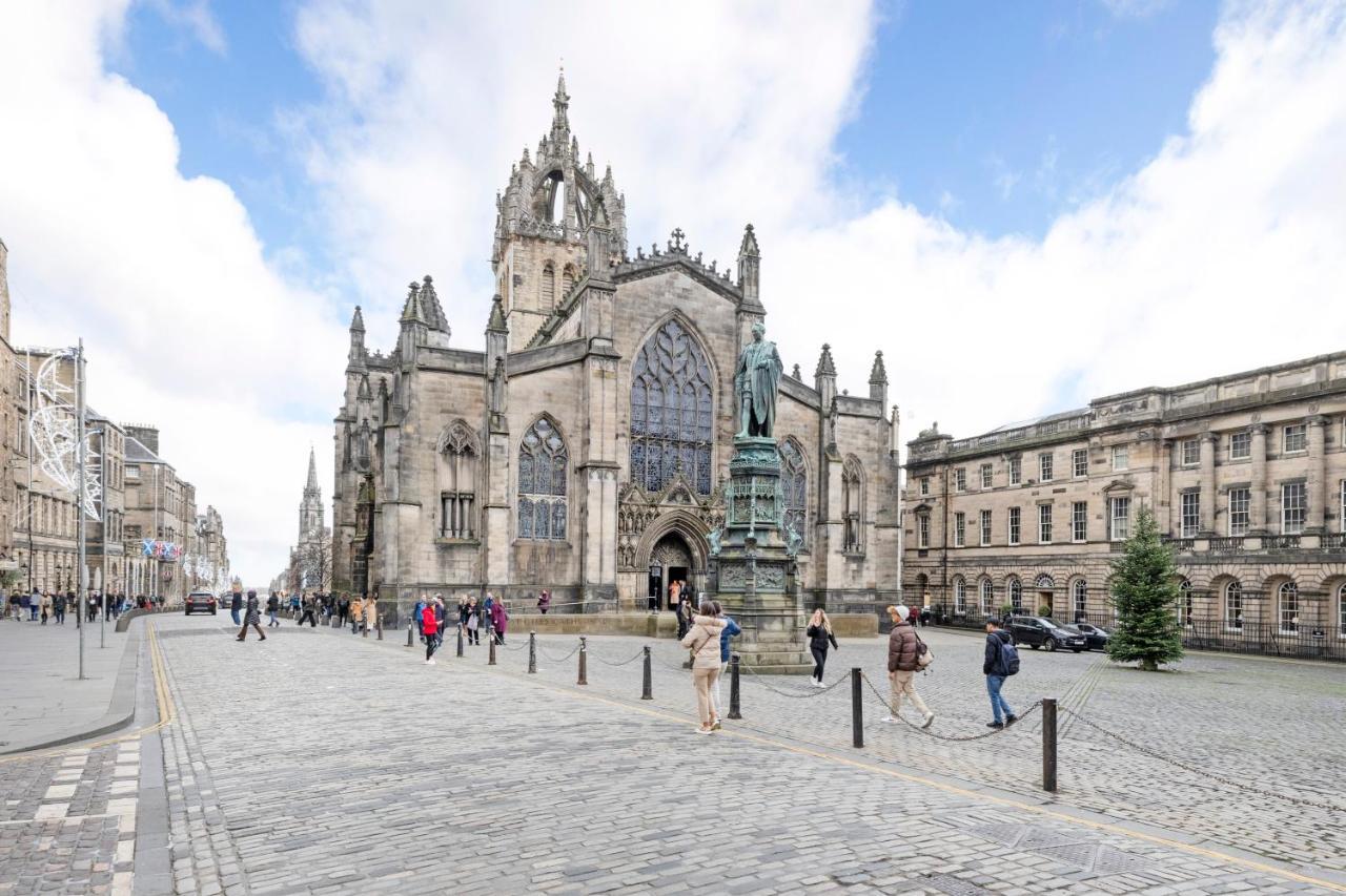 Joivy 1 Bed Flat In Old Town, Next To St Giles Cathedral Edimburgo Exterior foto