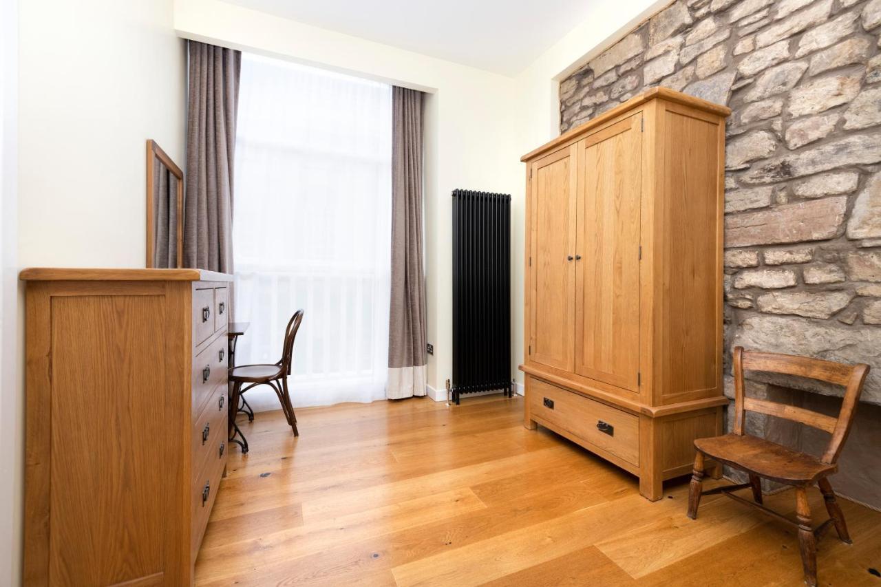 Joivy 1 Bed Flat In Old Town, Next To St Giles Cathedral Edimburgo Exterior foto