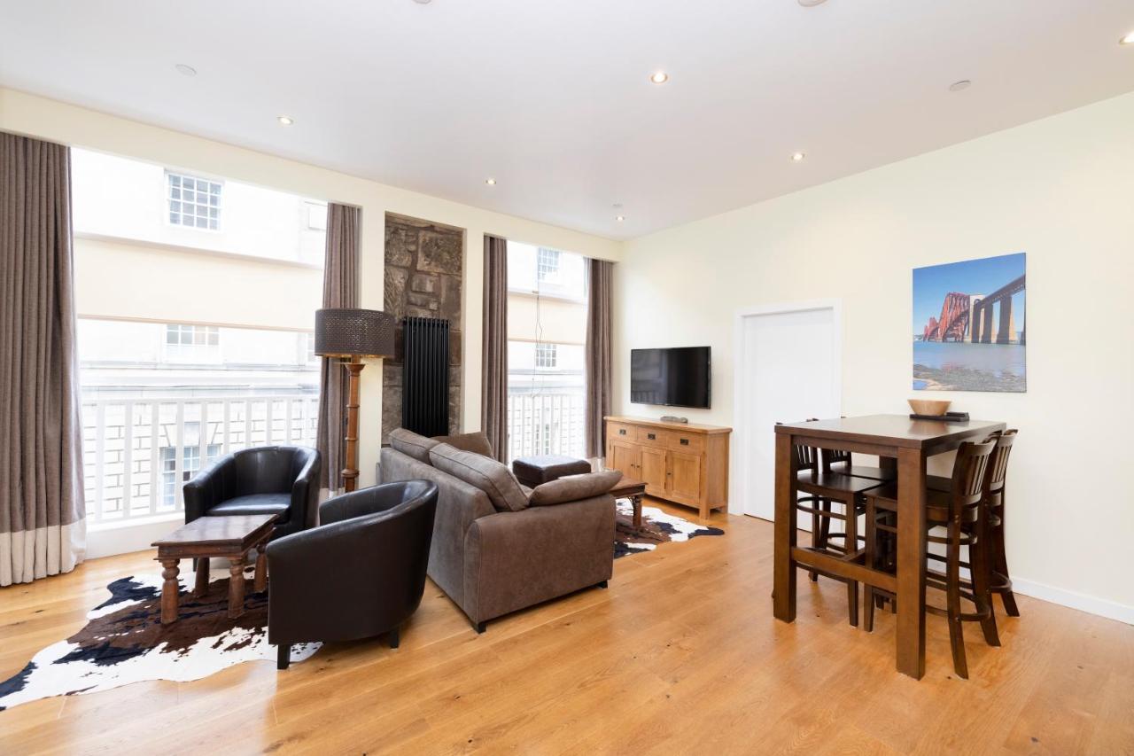 Joivy 1 Bed Flat In Old Town, Next To St Giles Cathedral Edimburgo Exterior foto