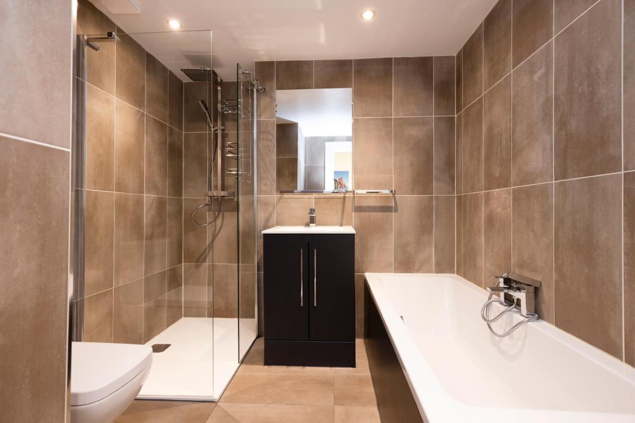Joivy 1 Bed Flat In Old Town, Next To St Giles Cathedral Edimburgo Exterior foto